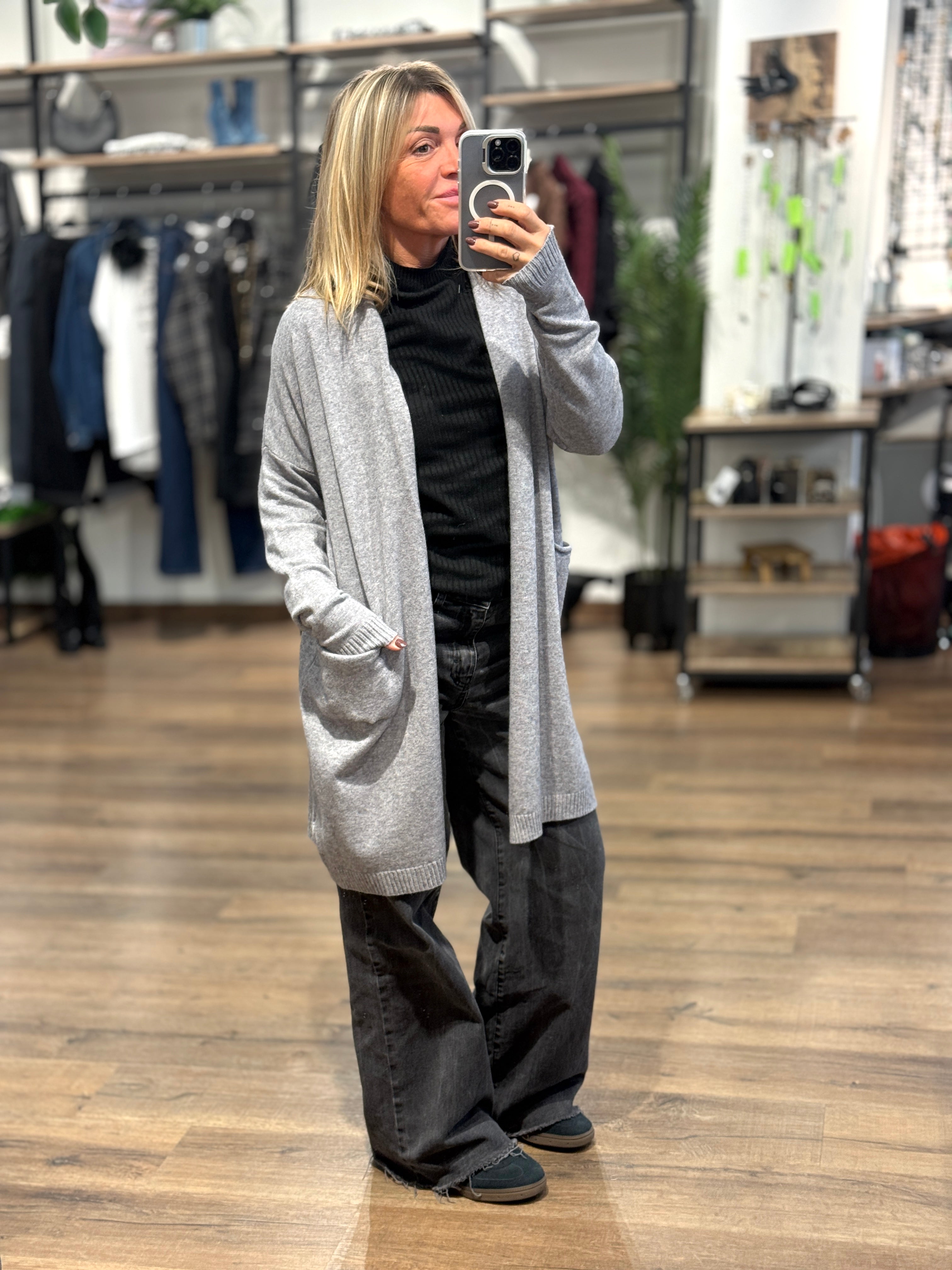 Cardigan lungo con tasche