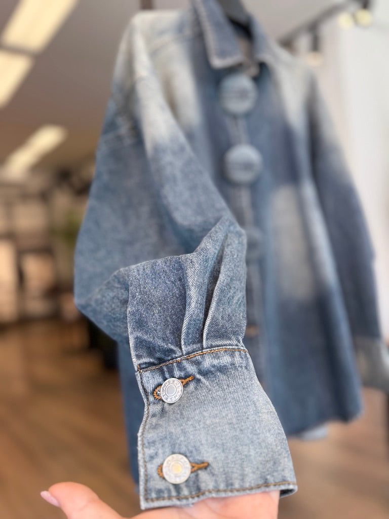 Giacca in jeans con bottoni