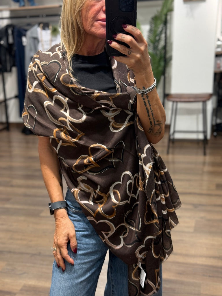 Sciarpa con cuori stilizzati