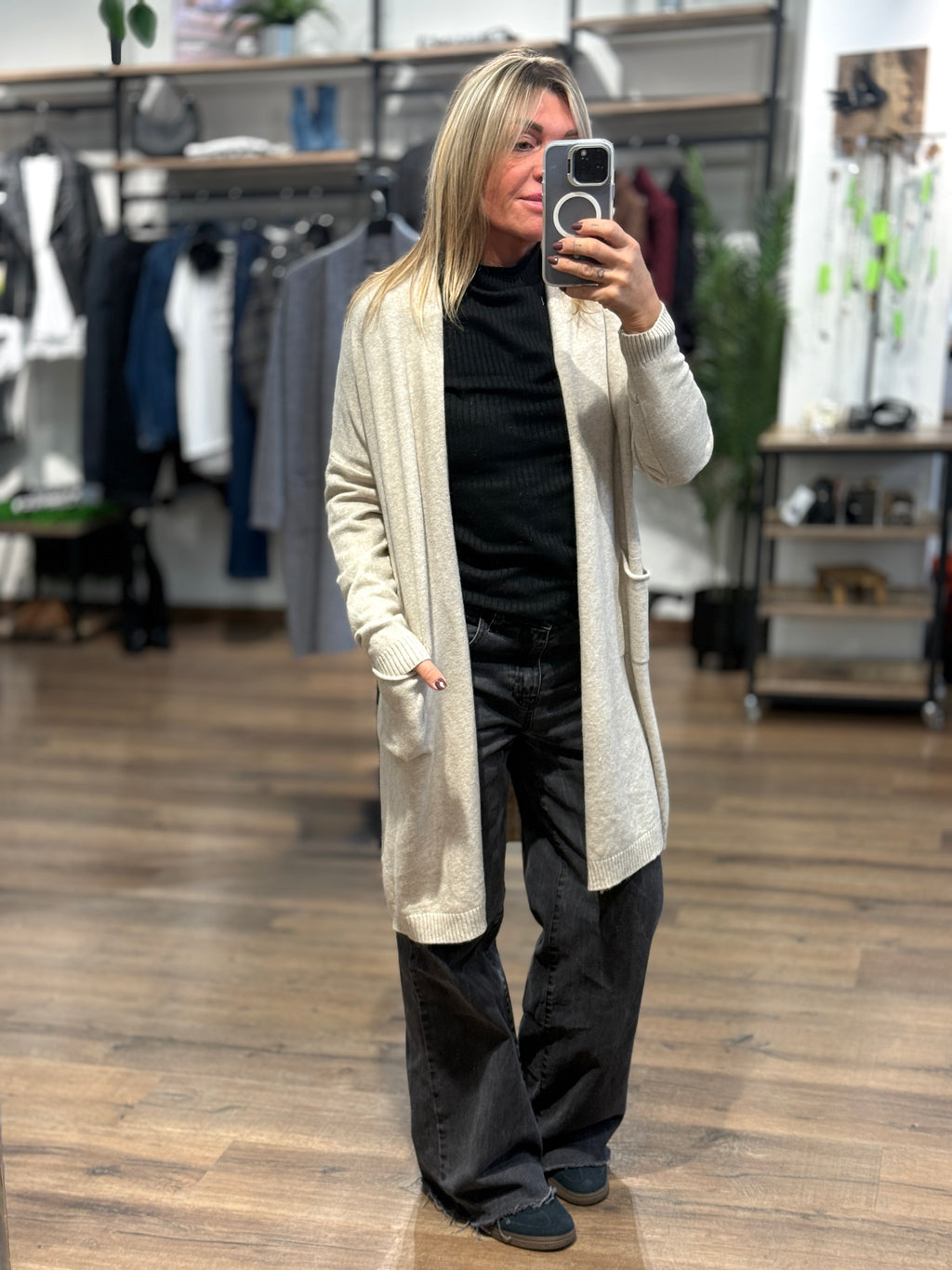 Cardigan lungo con tasche