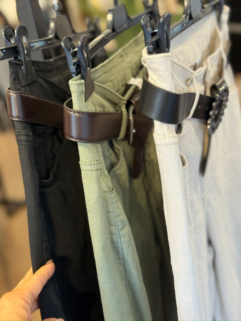 Pantalone con cintura