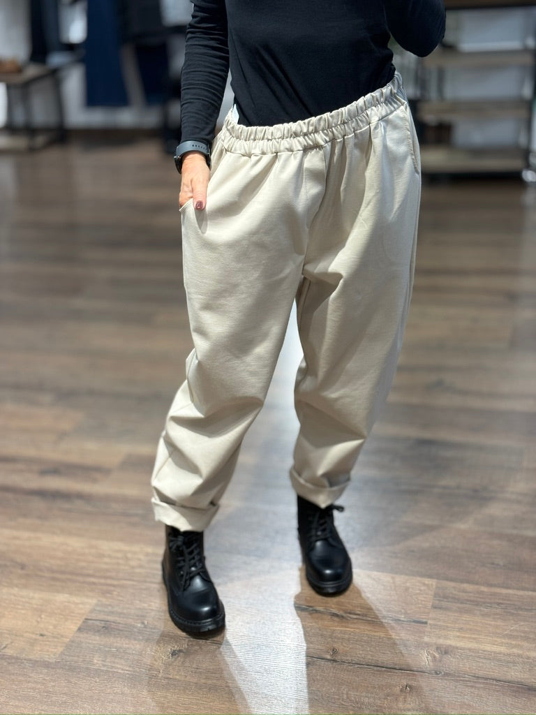 Pantalone in punto milano linea comoda