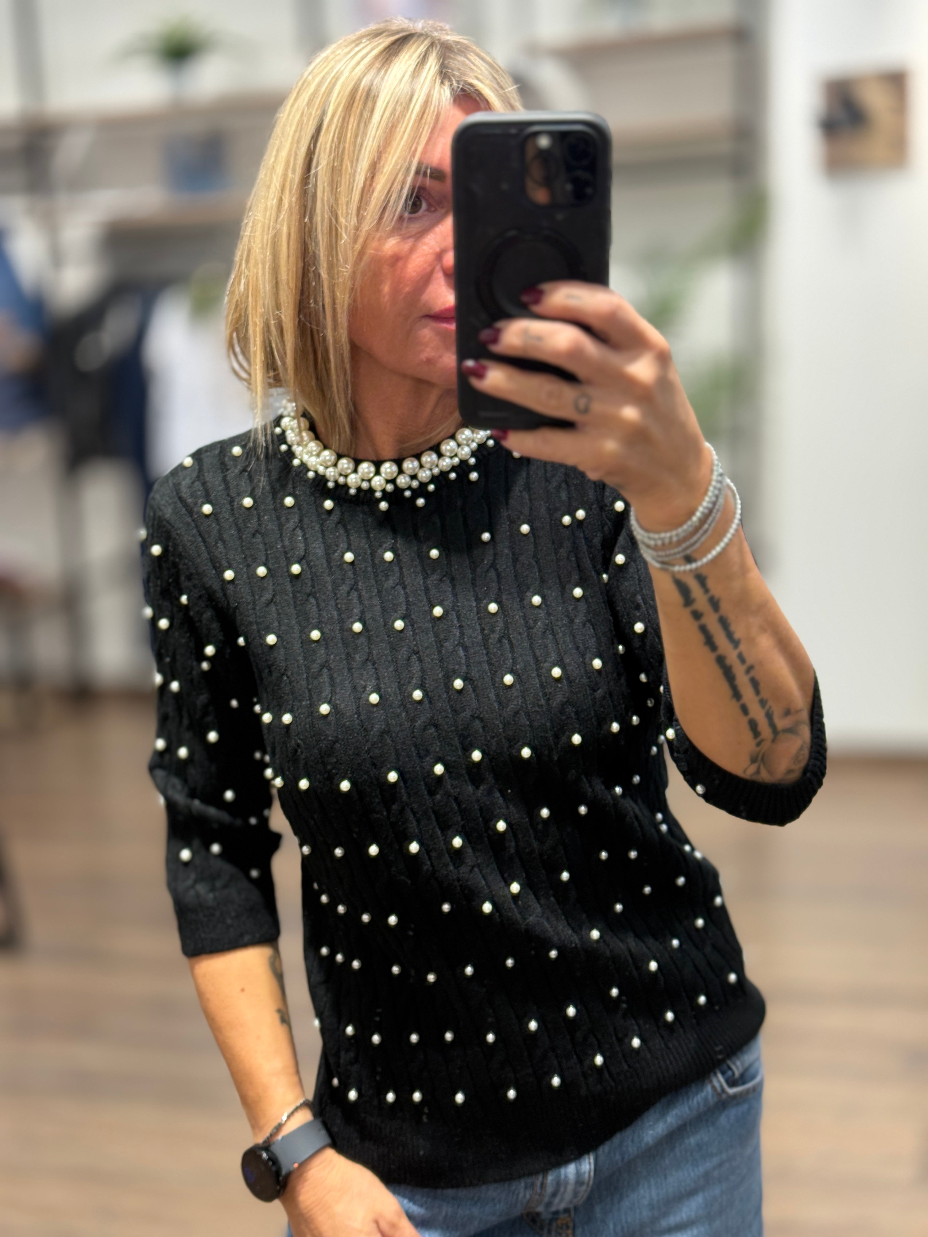 Maglia girocollo con perle