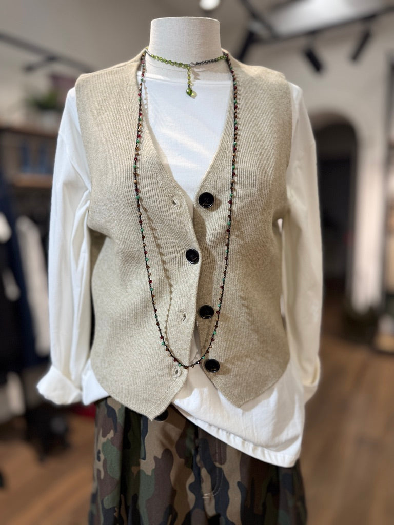 Gilet corto in maglia a costa sottile