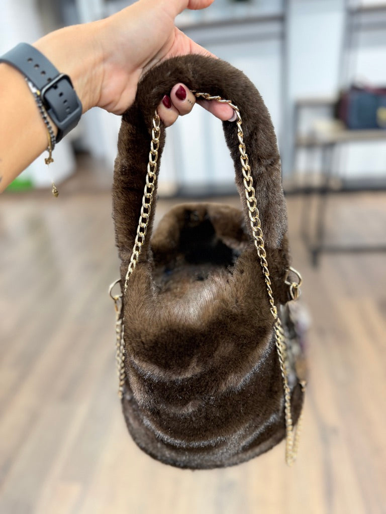 Borsa a mano in pelliccia sintetica