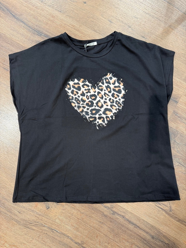 T-shirt con stampa cuore animalier