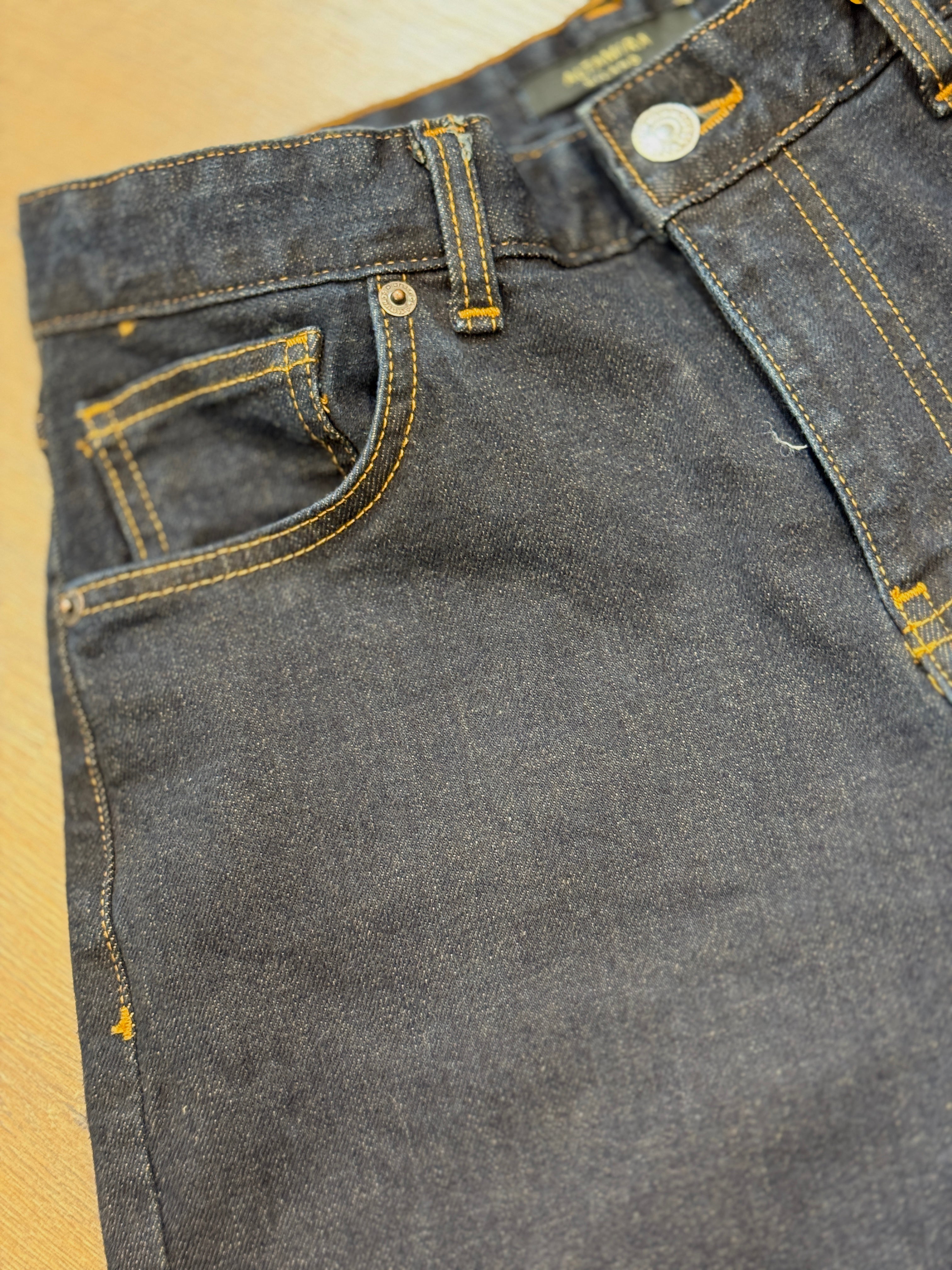 Jeans modello baggie