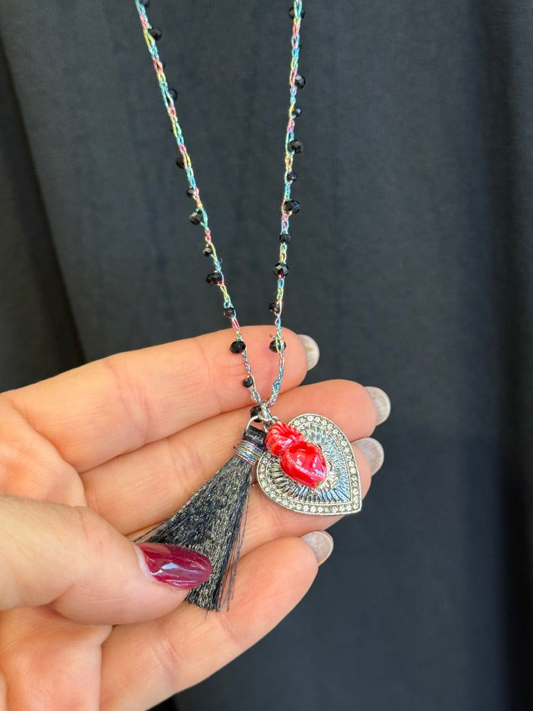 Collana con sacro cuore rosso