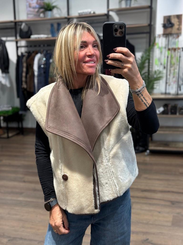 Gilet in montone reversibile