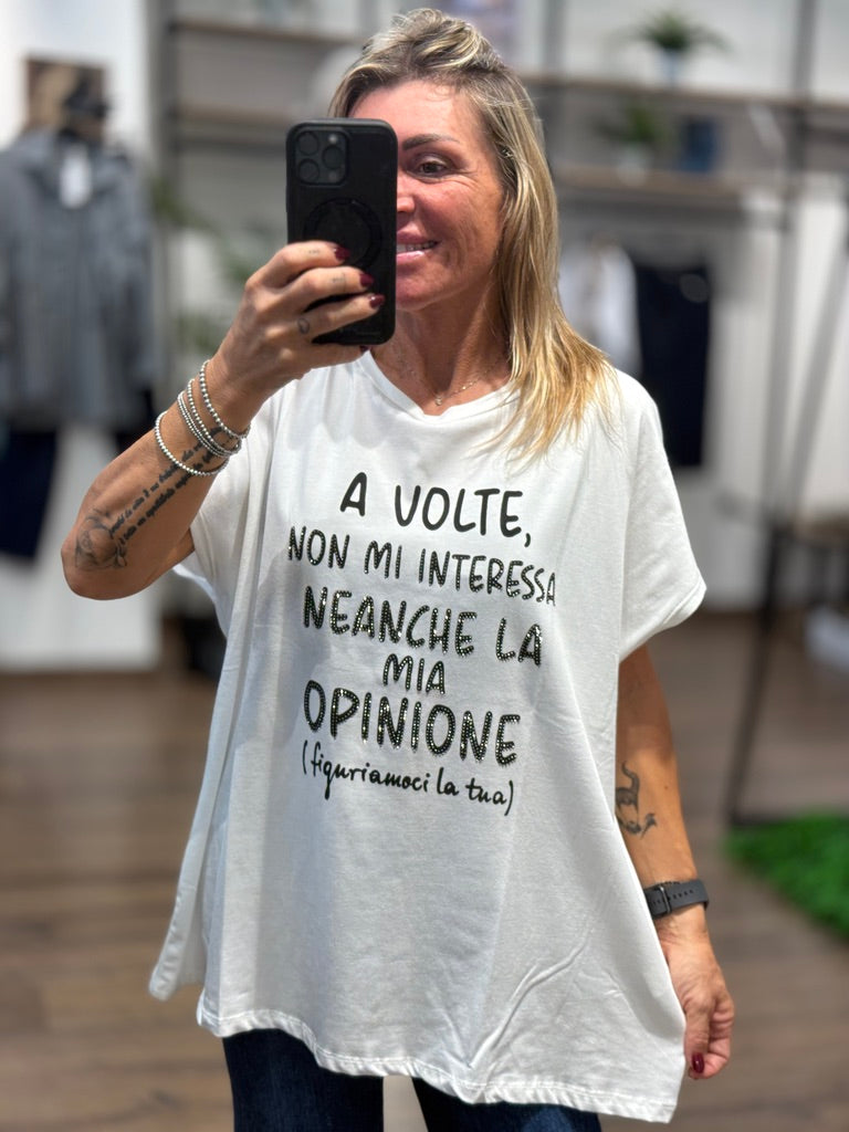 T-shirt con scritta " A volte non mi interessa..."