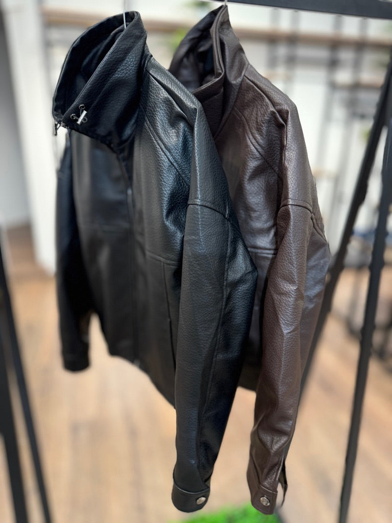 Giubbo in ecopelle con zip