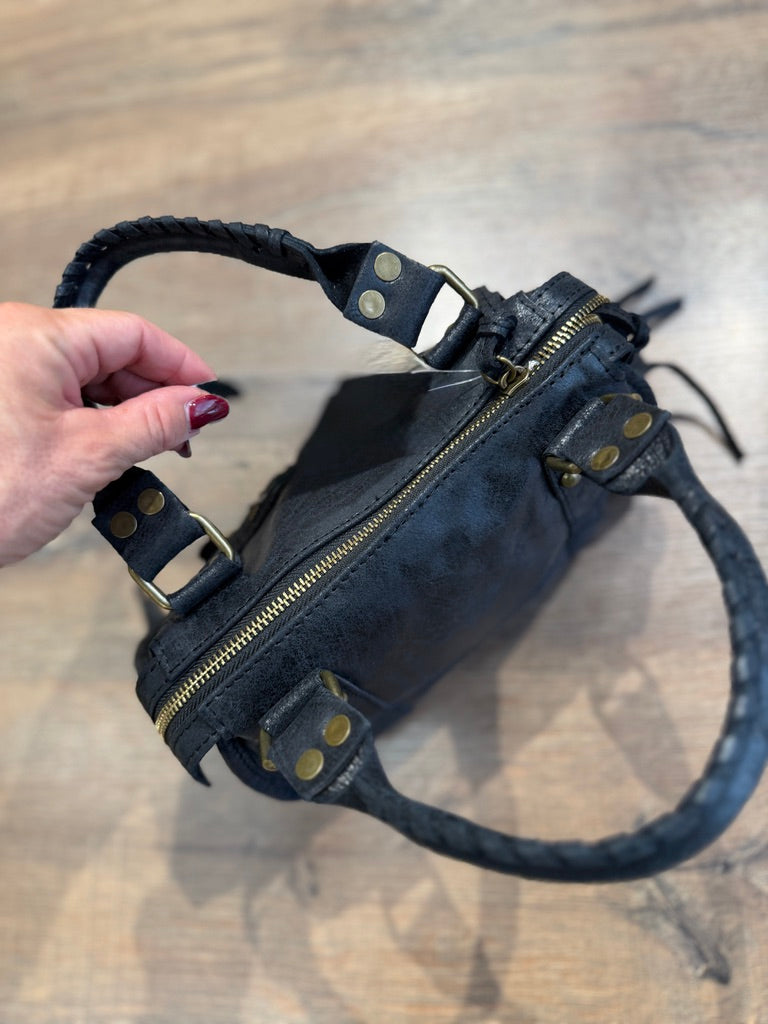 Borsa mini in pelle con rivetti
