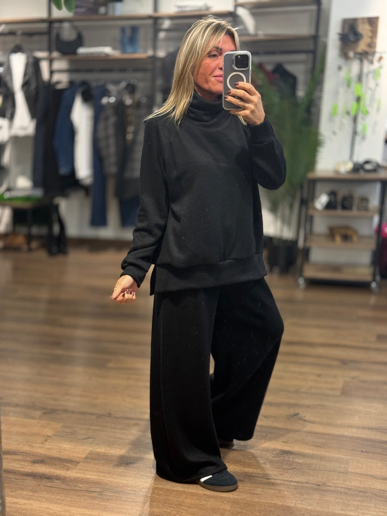 Completo in maglia e pantalone