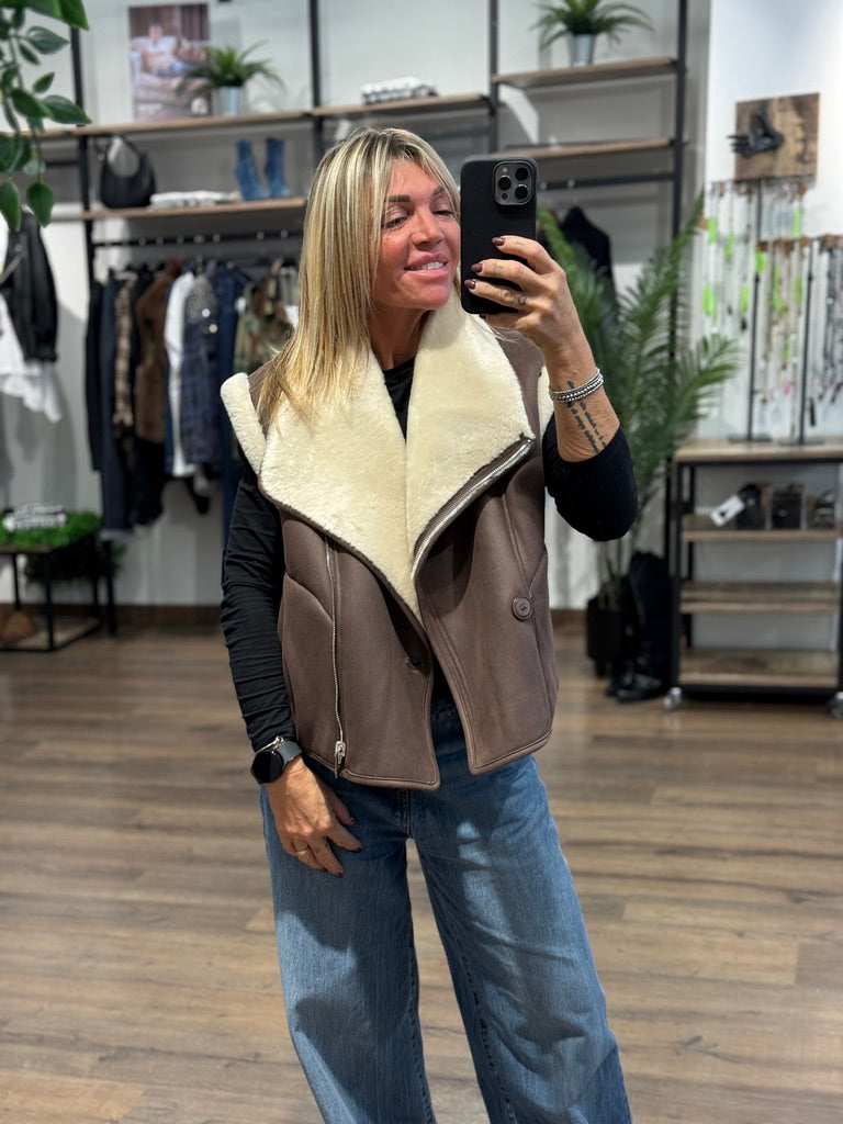 Gilet in montone reversibile