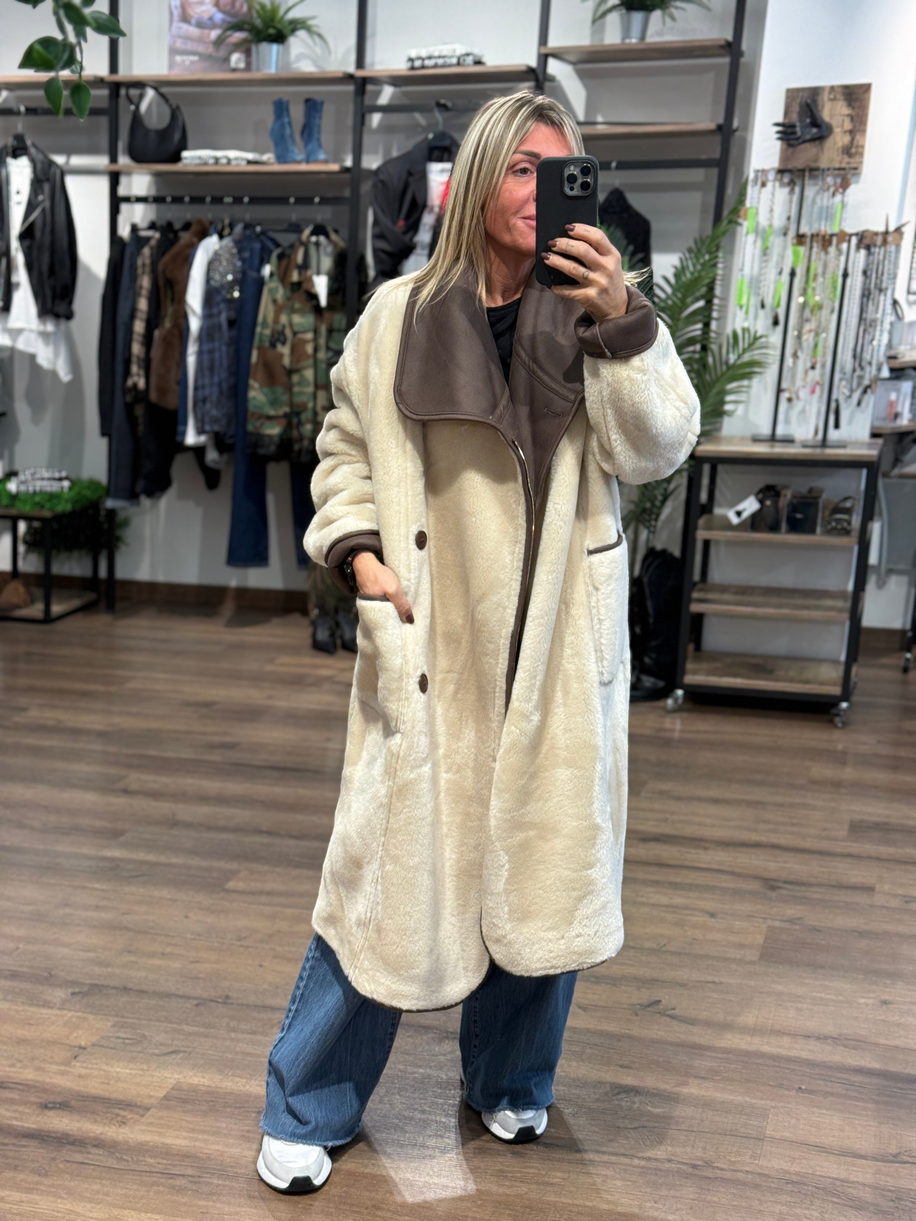 Cappotto montone con zip reversibile