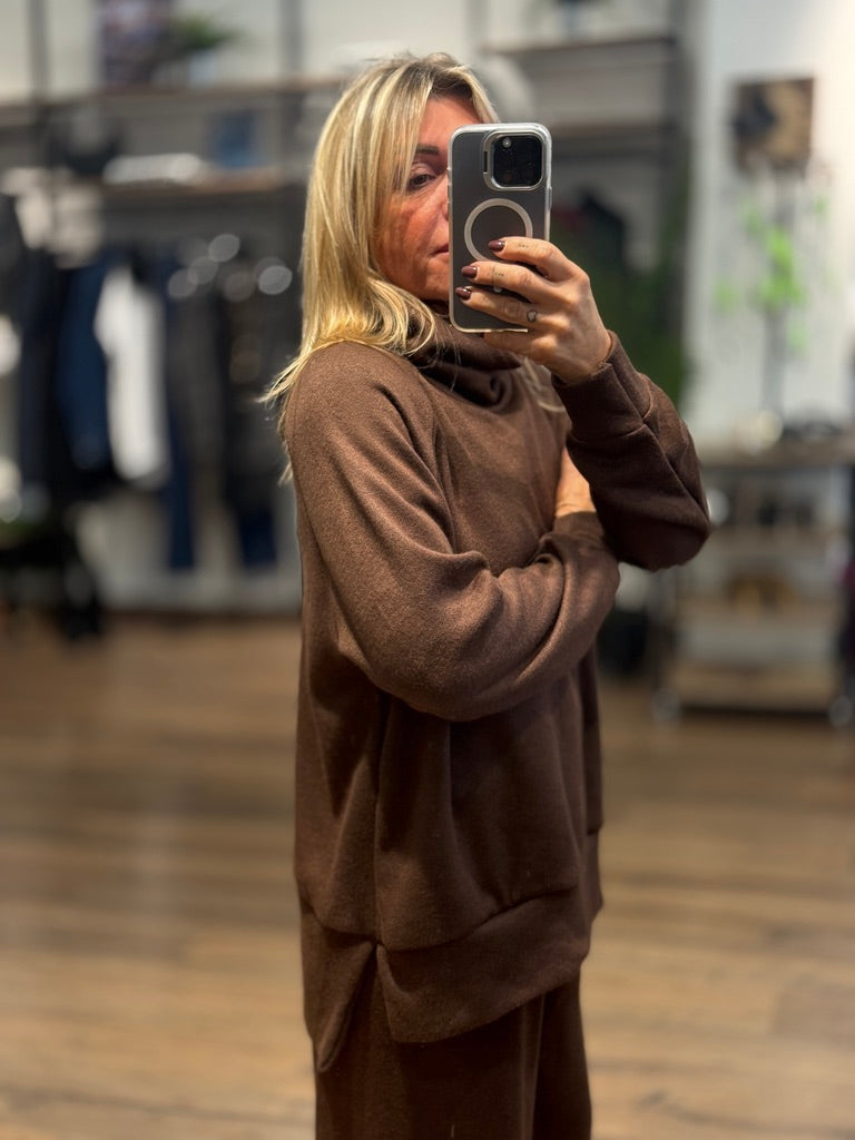 Completo in maglia con pantalone