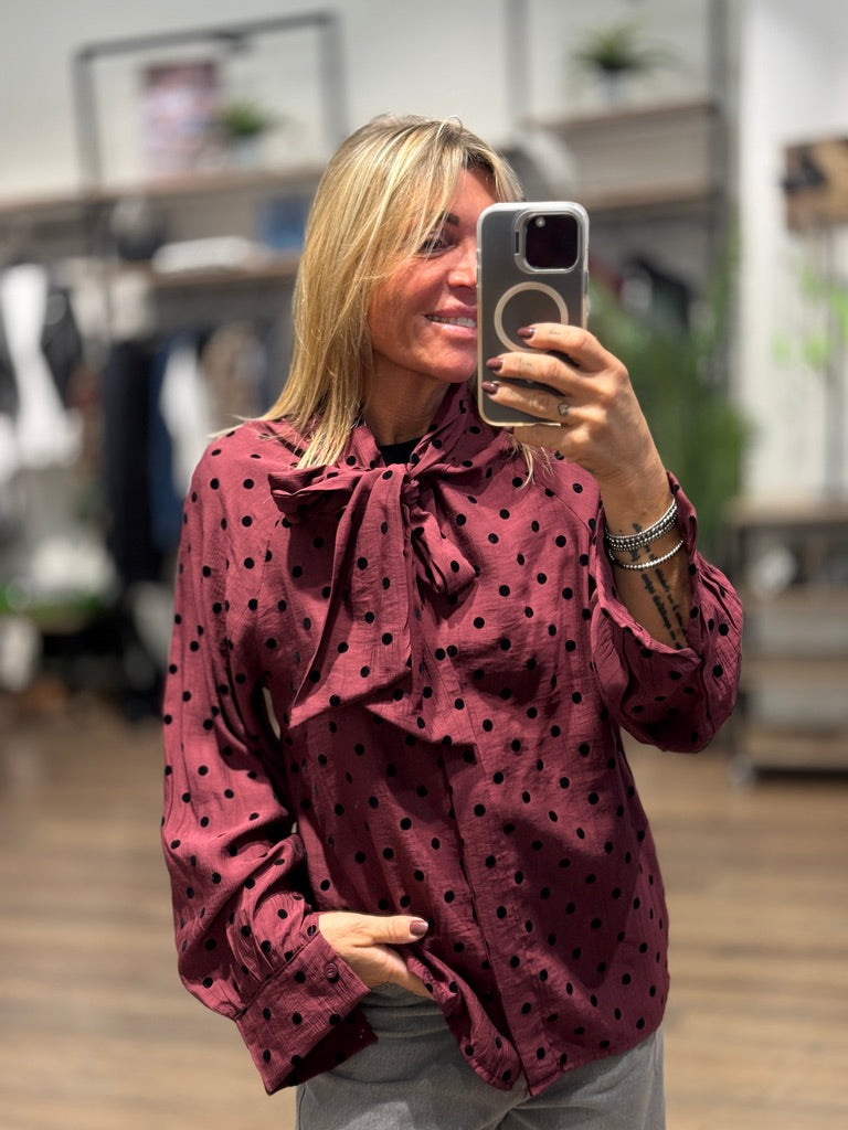 Camicia con fiocco a pois