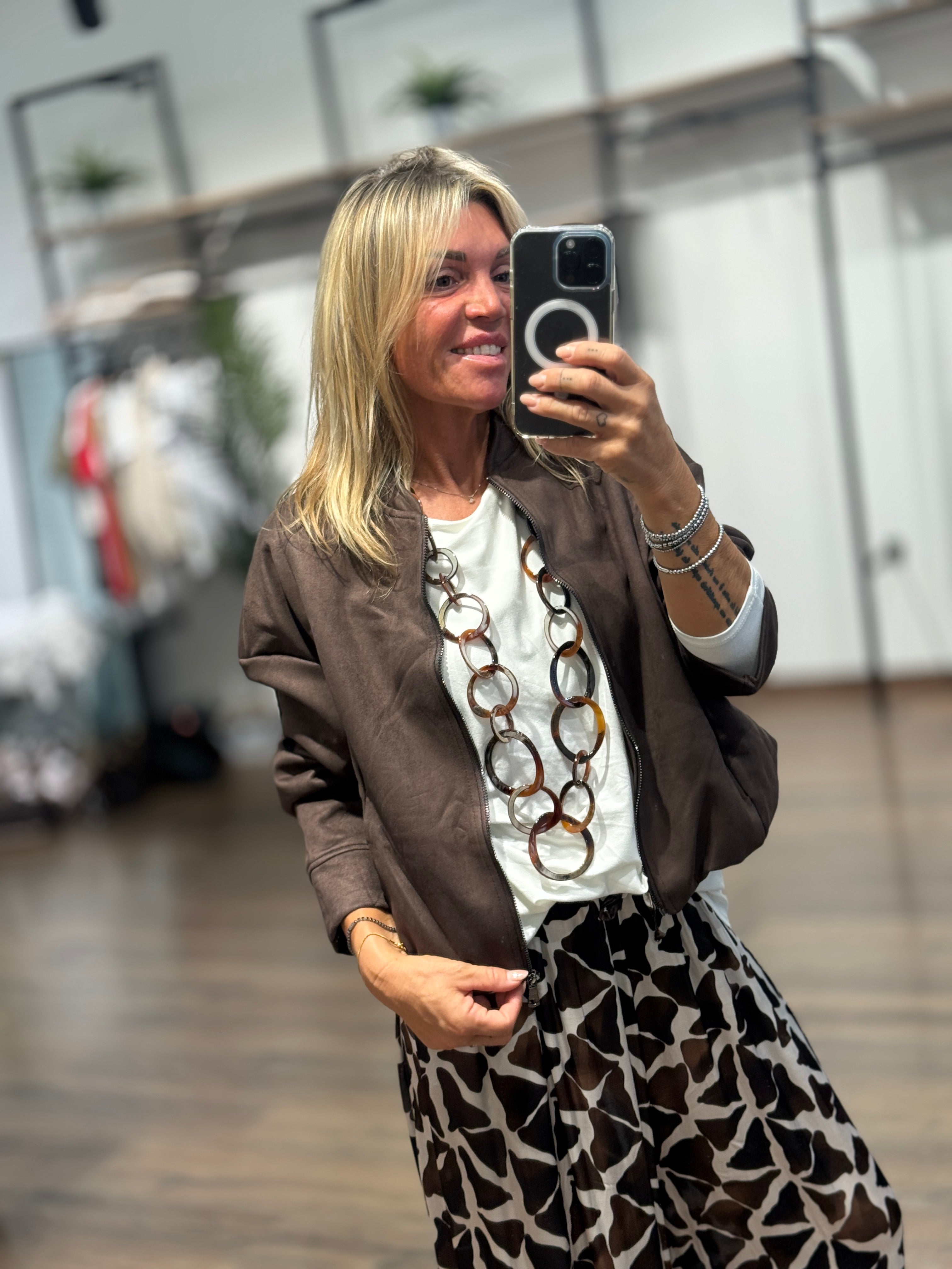 Bomber con zip